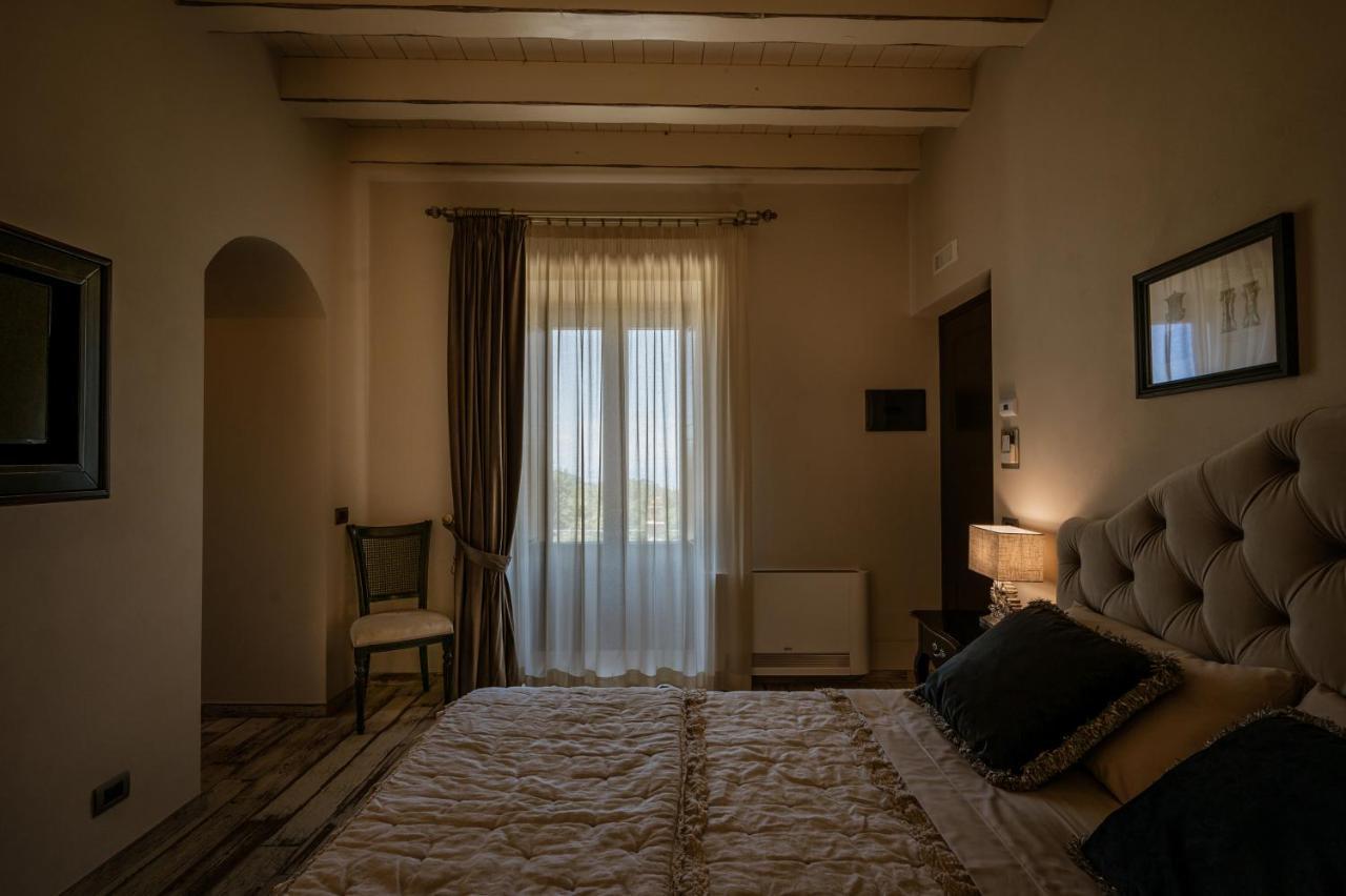 Donna Carolina Luxury Rooms Чефалу Экстерьер фото
